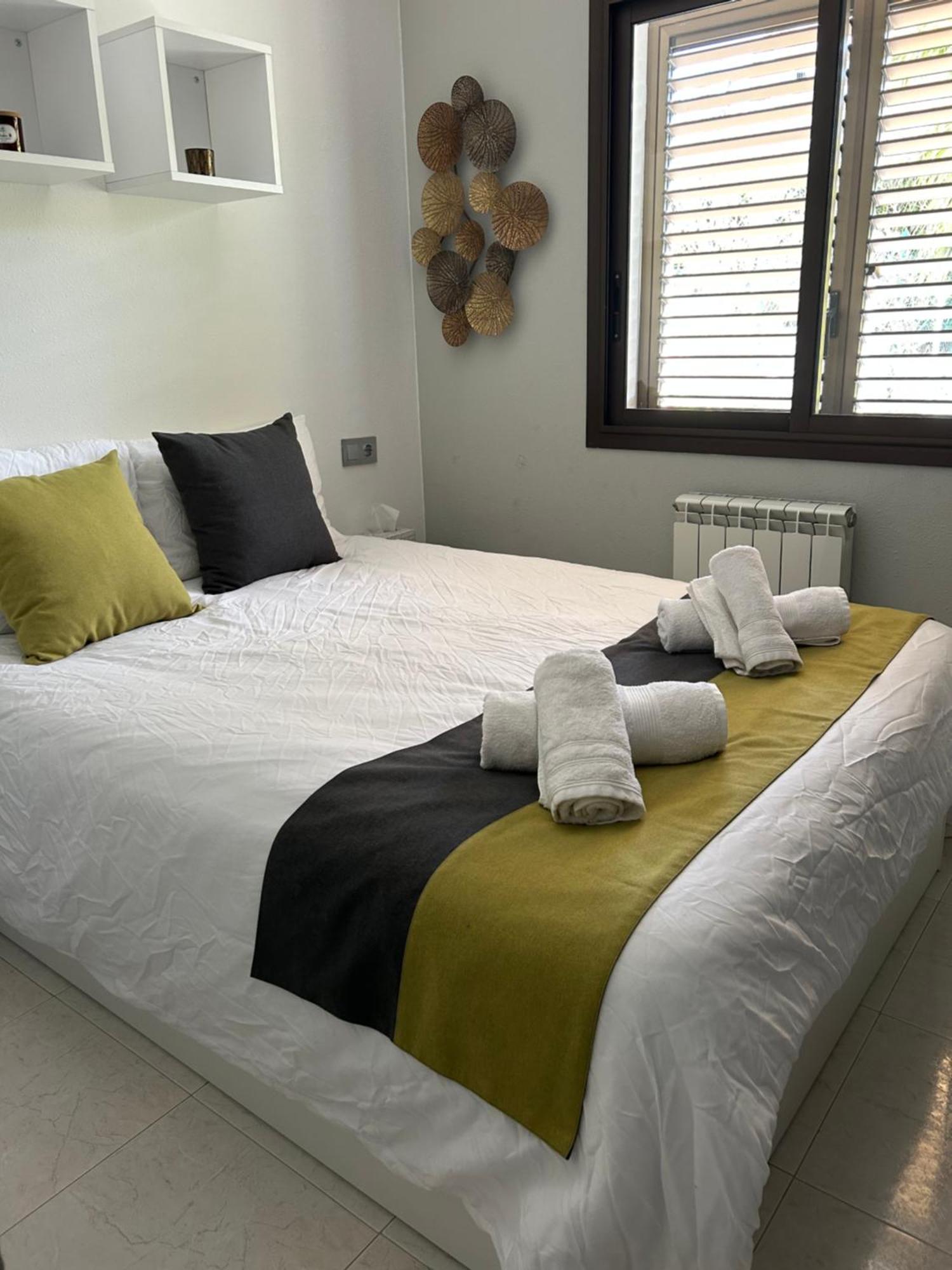Appartement Duplex Rosas Avec Terrasse Magnifique Jacuzzi Vue Mer Eksteriør bilde